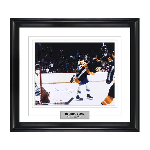 Fotografía de 16 x 20 de los Boston Bruins firmada por Bobby Orr, "The Goal"